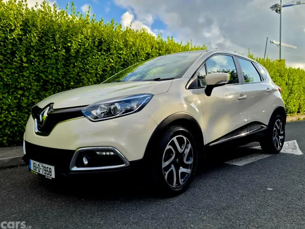Renault Captur Hatchback, Diesel, 2015, Yellow