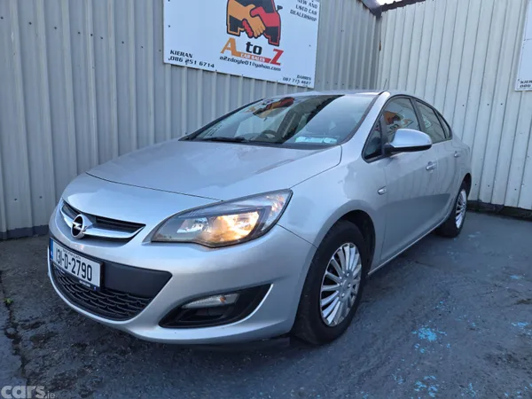 Opel Astra Saloon, Petrol, 2013, Silver