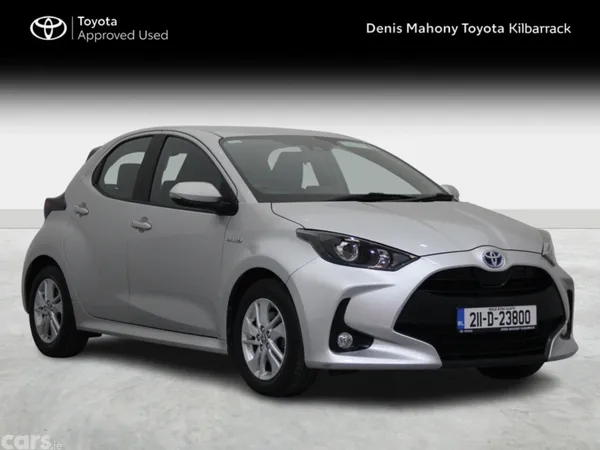 Toyota Yaris Hatchback, Petrol Hybrid, 2021, Silver