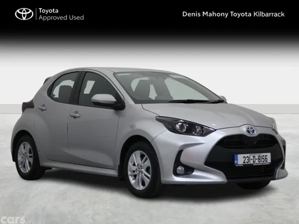 Toyota Yaris Hatchback, Petrol Hybrid, 2023, Silver