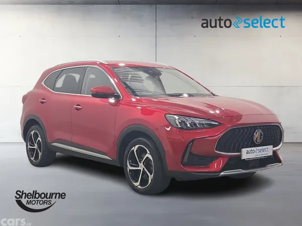 MG HS Hatchback, Petrol, 2023, Red