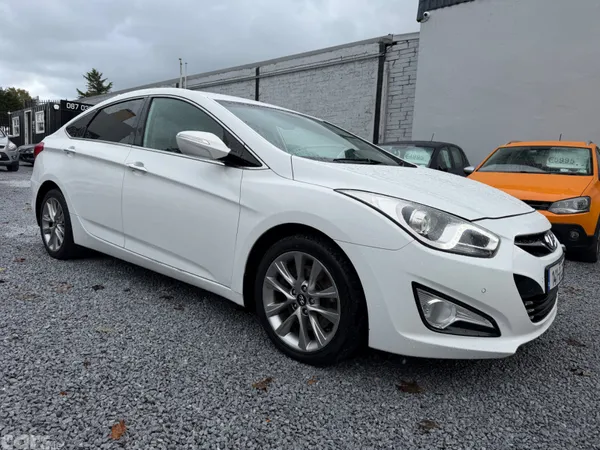 Hyundai i40 Saloon, Diesel, 2014, White
