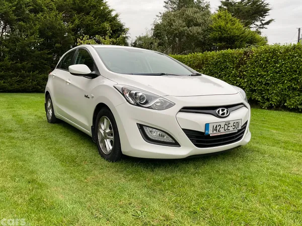 Hyundai i30 Hatchback, Petrol, 2014, White