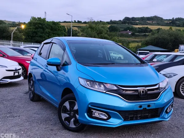 Honda Fit Hatchback, Petrol Hybrid, 2017, Blue