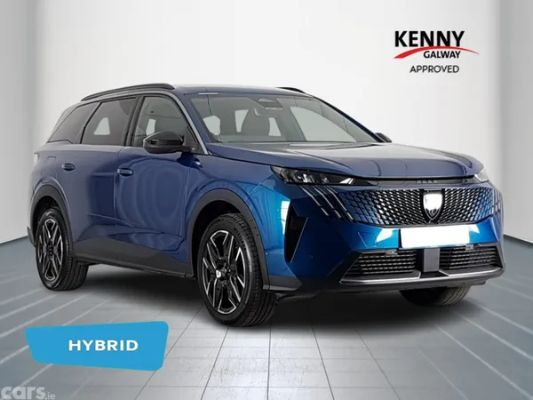 Peugeot 5008 MPV, Petrol, 2025, Blue