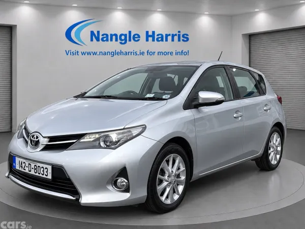 Toyota Auris Hatchback, Diesel, 2014, Silver