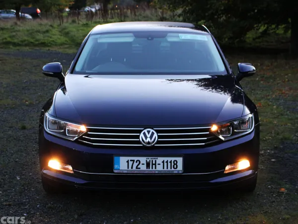 Volkswagen Passat Saloon, Diesel, 2017, Blue