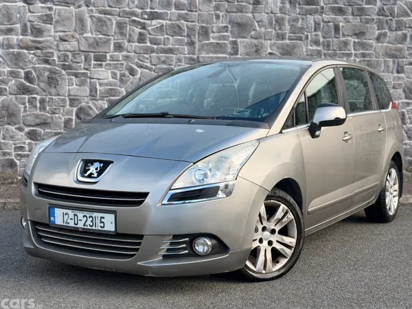 Peugeot 5008 MPV, Diesel, 2012, Grey