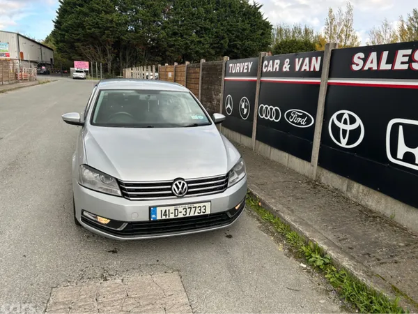 Volkswagen Passat Saloon, Diesel, 2014, Silver