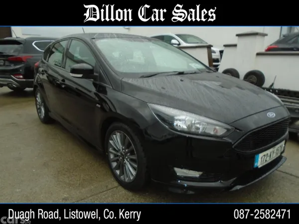 Ford Focus Hatchback, Petrol, 2017, Black