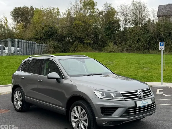 Volkswagen Touareg SUV, Diesel, 2016, Grey