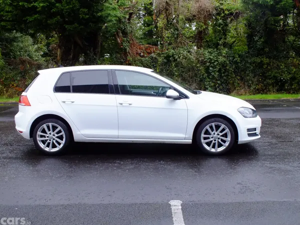 Volkswagen Golf Hatchback, Petrol, 2016, White