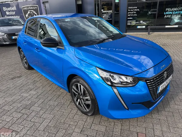 Peugeot 208 Hatchback, Petrol, 2022, Blue