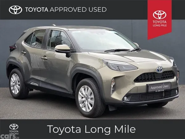 Toyota Yaris Cross SUV, Petrol Hybrid, 2024, Green