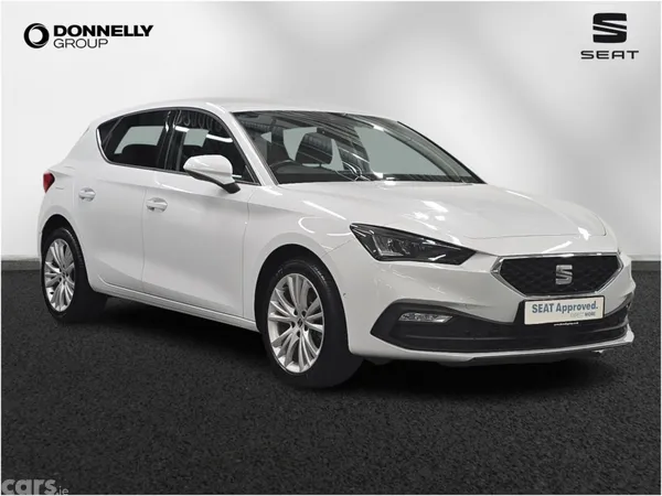 SEAT Leon Hatchback, Petrol, 2023, White