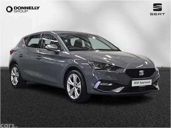 SEAT Leon Hatchback, Petrol Hybrid, 2025, Grey