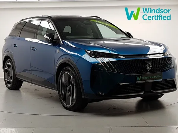 Peugeot 5008 SUV, Electric, 2025, Blue