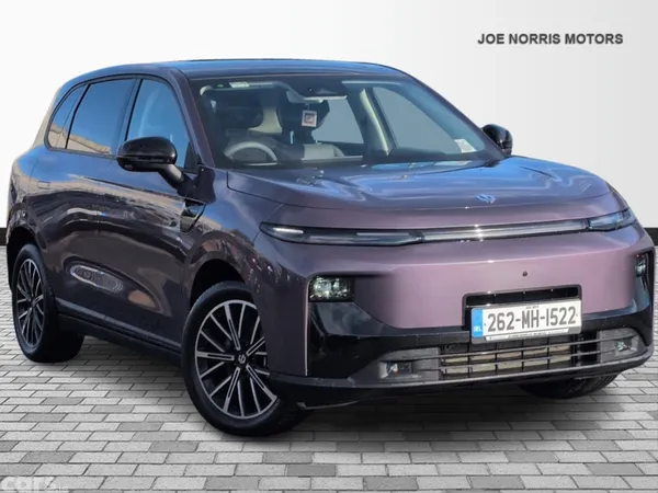 Leapmotor B10 Hatchback, Petrol, 2026, Purple