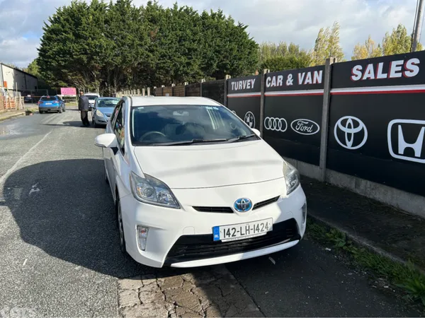 Toyota Prius Hatchback, Petrol Hybrid, 2014, White