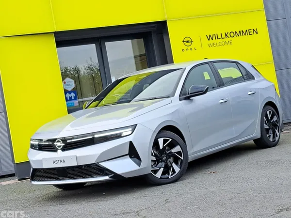 Opel Astra Hatchback, Petrol Hybrid, 2027, Silver