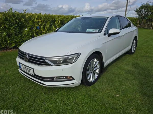 Volkswagen Passat Saloon, Diesel, 2015, White