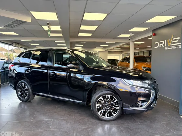 Mitsubishi Outlander SUV, Petrol Plug-in Hybrid, 2017, Black