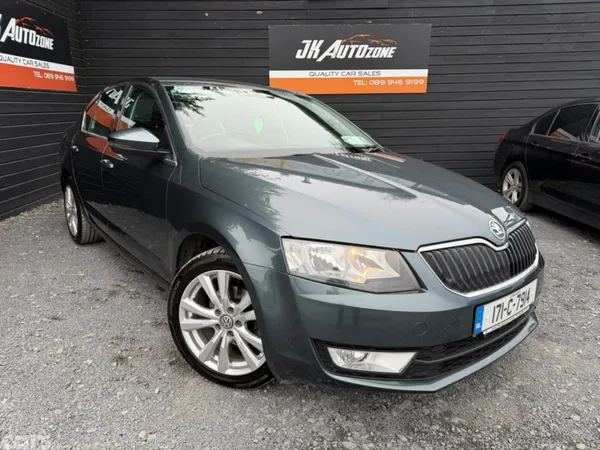 Skoda Octavia Hatchback, Diesel, 2017, Grey