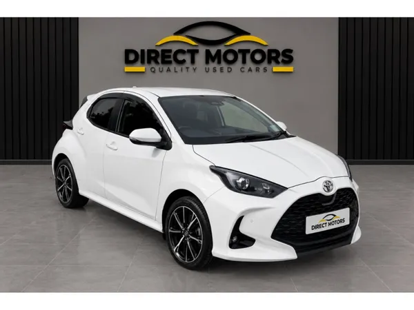 Toyota Yaris Hatchback, Petrol Hybrid, 2024, White