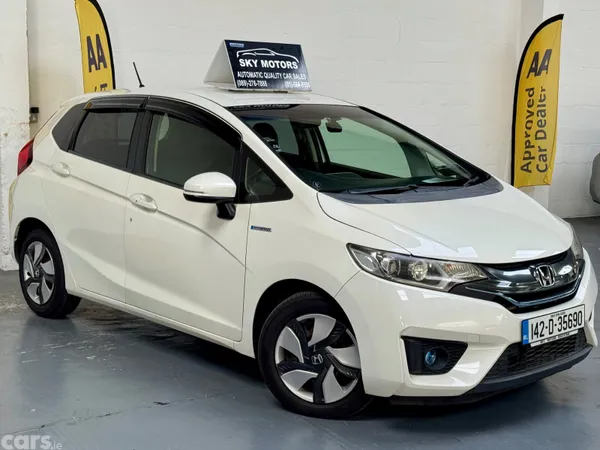 Honda Fit Hatchback, Petrol Hybrid, 2014, White