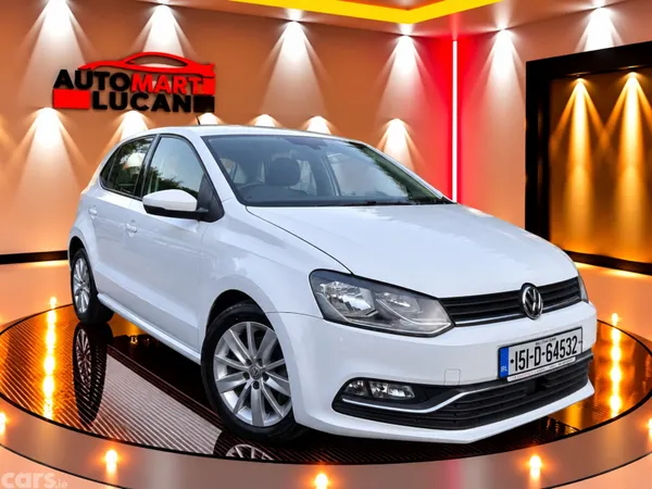 Volkswagen Polo Hatchback, Petrol, 2015, White