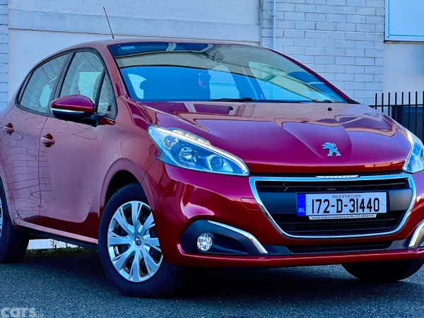 Peugeot 208 Hatchback, Petrol, 2017, Red