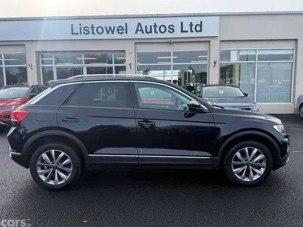 Volkswagen T-Roc SUV, Diesel, 2021, Black