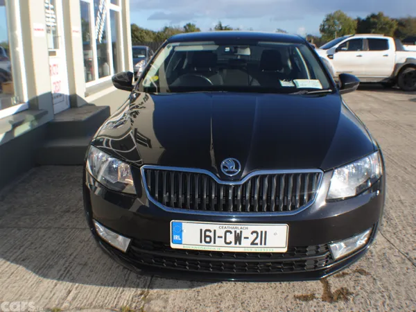 Skoda Octavia Saloon, Diesel, 2016, Black