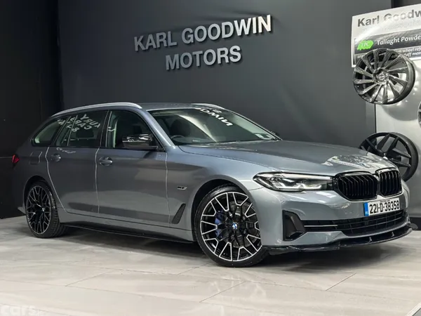 BMW 5-Series Estate, Petrol Plug-in Hybrid, 2022, Blue