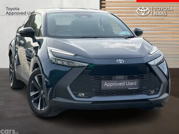 Toyota C-HR SUV, Petrol Hybrid, 2026, Blue