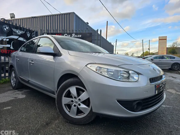 Renault Fluence Saloon, Diesel, 2011, Silver