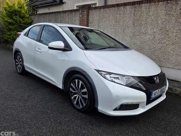 Honda Civic Hatchback, Diesel, 2014, White