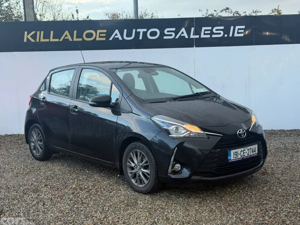 Toyota Yaris Hatchback, Petrol, 2019, Black