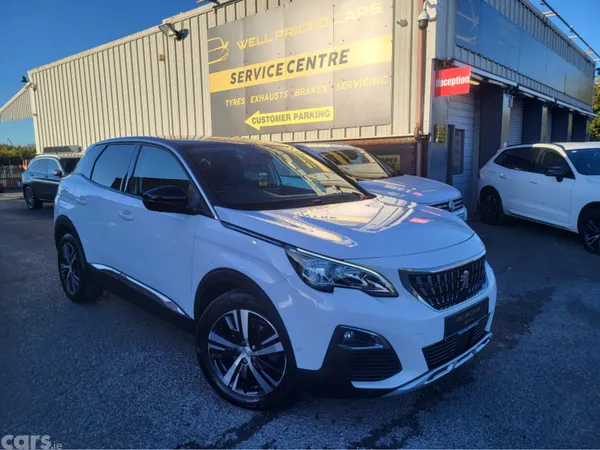 Peugeot 3008 Hatchback, Petrol, 2017, White