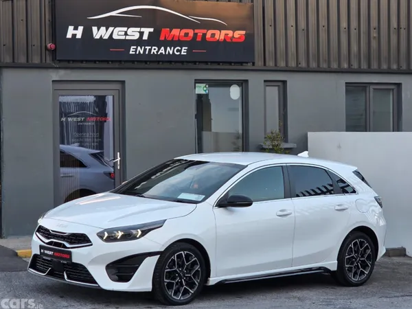 Kia Ceed Hatchback, Diesel, 2023, White