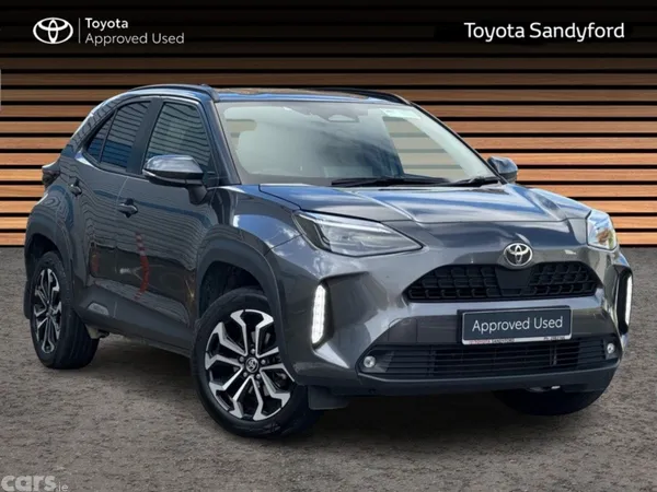 Toyota Yaris Cross Hatchback, Petrol Hybrid, 2025, Grey