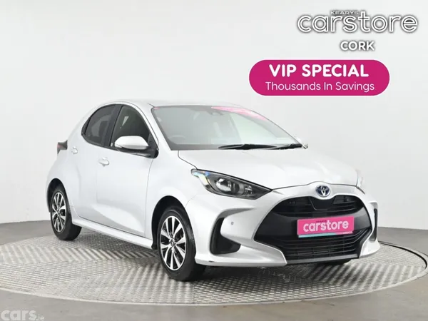 Toyota Yaris Hatchback, Petrol Hybrid, 2023, Silver