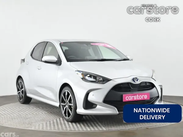 Toyota Yaris Hatchback, Petrol Hybrid, 2021, Silver