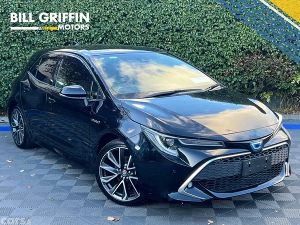 Toyota Corolla Hatchback, Petrol Hybrid, 2018, Black