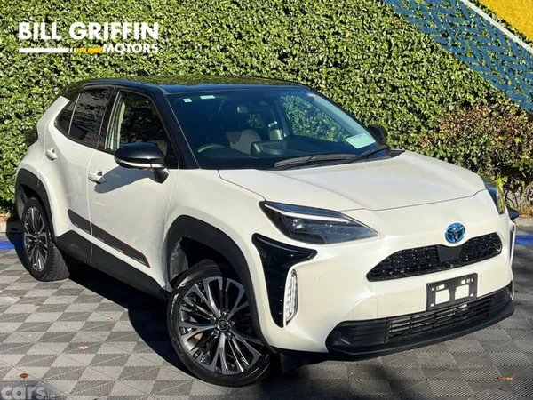 Toyota Yaris Cross Hatchback, Petrol Hybrid, 2021, White