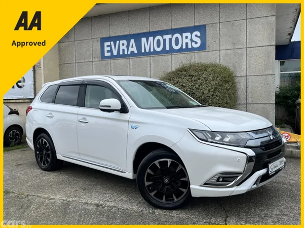 Mitsubishi Outlander SUV, Petrol Plug-in Hybrid, 2019, White