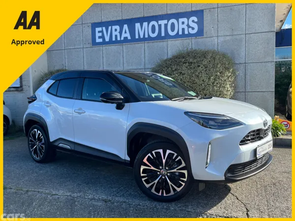 Toyota Yaris Cross SUV, Petrol Hybrid, 2024, White
