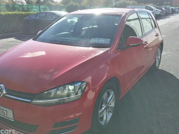 Volkswagen Golf Hatchback, Petrol, 2015, Red