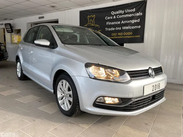 Volkswagen Polo Hatchback, Petrol, 2016, Silver