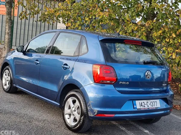Volkswagen Polo Hatchback, Petrol, 2014, Green